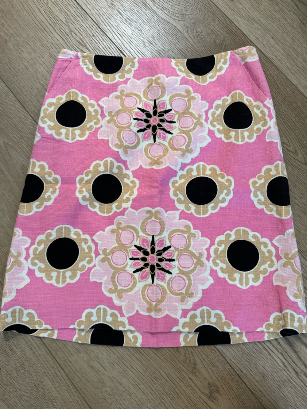 Lilly Pulitzer Pink Floral Mini Skirt | Size 4 | Preppy Resort - Picture 2 of 4
